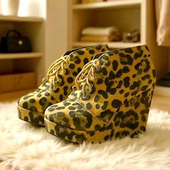 072 Bella Marie | NWOT Black Brown Leopard Print Shoes - Bold & Elegant (Size 6) - Picture 3 of 10
